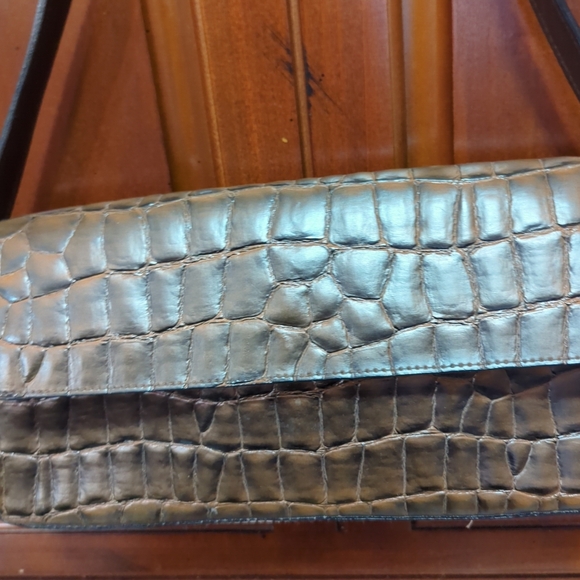 Crocodile Pattern Shoulder Bag - Brown - Picture 4 of 11